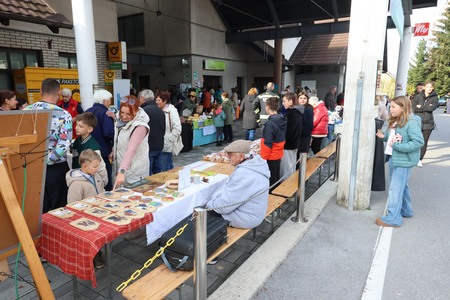 Jesenski sejem in bazar semen 15 Foto Ljubo Vukelič